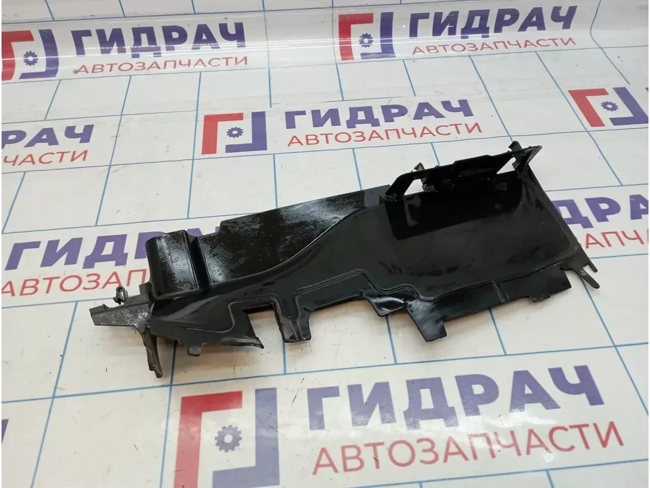 Воздуховод радиатора левый Volkswagen Passat (B8) 3G0121283A